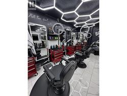 418 RICHARDS STREET  Vancouver, BC V6B 2Z4