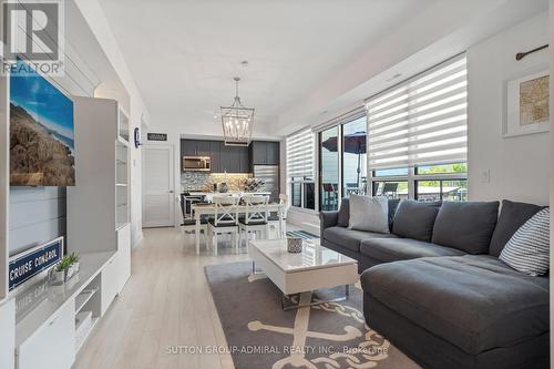 138 - 331 Broward Way, Innisfil, ON - Indoor Photo Showing Living Room
