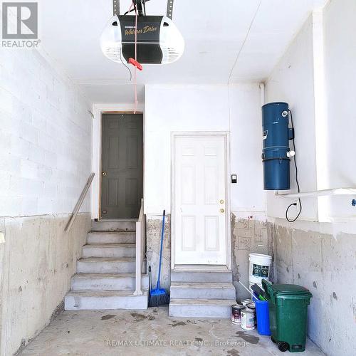 Garage Entry to House + Back Yard - 578 Reeves Way Boulevard, Whitchurch-Stouffville, ON - Indoor Photo Showing Other Room