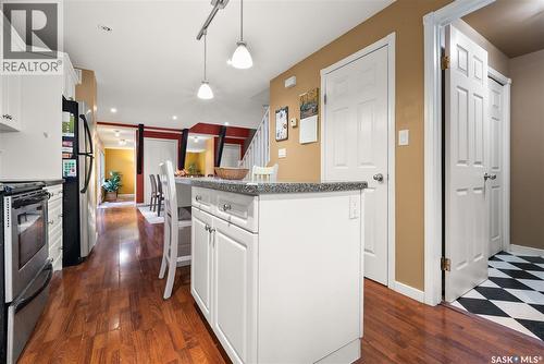 4 2855 Lacon Street, Regina, SK - Indoor Photo Showing Kitchen