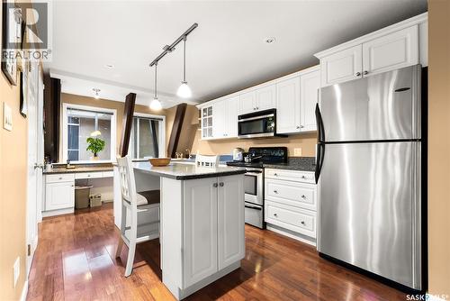 4 2855 Lacon Street, Regina, SK - Indoor Photo Showing Kitchen With Upgraded Kitchen