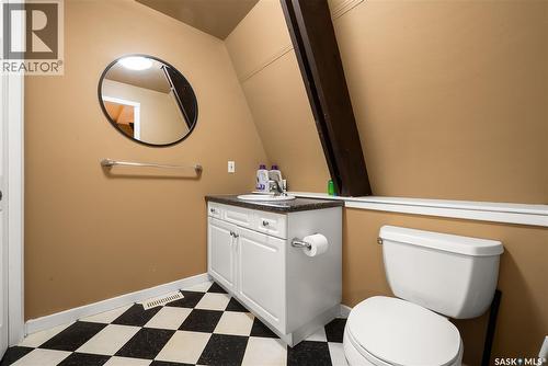4 2855 Lacon Street, Regina, SK - Indoor Photo Showing Bathroom