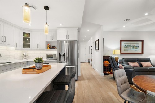 5869 Deuchars Dr, Duncan, BC - Indoor Photo Showing Kitchen With Upgraded Kitchen