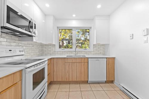 Cuisine - 4772 Rue Lake, Dollard-Des-Ormeaux, QC 