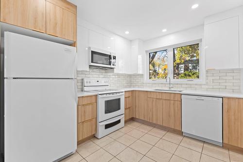 Cuisine - 4772 Rue Lake, Dollard-Des-Ormeaux, QC 