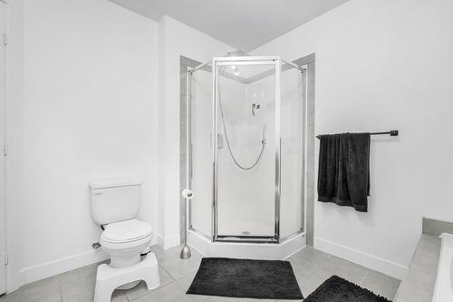 Salle de bains - 1408  - 1410 Rue Poirier, Mascouche, QC - Indoor Photo Showing Bathroom