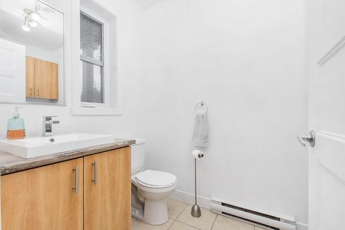 Salle d'eau - 1408  - 1410 Rue Poirier, Mascouche, QC - Indoor Photo Showing Bathroom