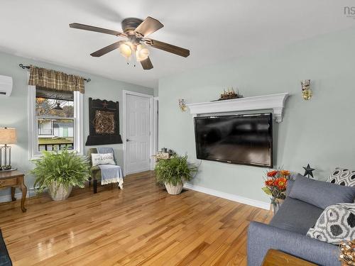 12 Tannery Road, Hantsport, NS 