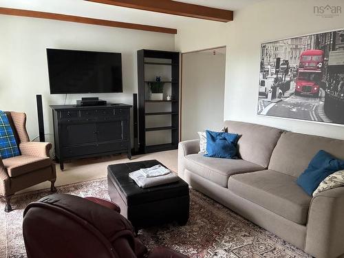 115 Queen, Baddeck, NS 