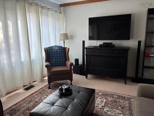 115 Queen, Baddeck, NS 