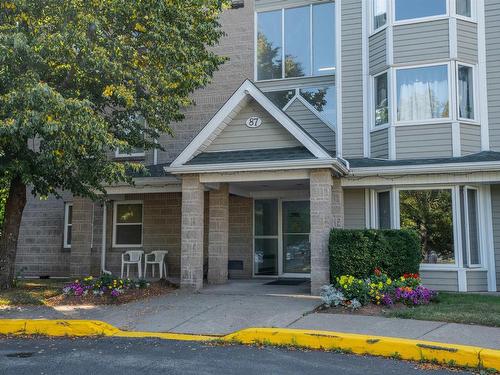 409 87 Kearney Lake Road, Halifax, NS 