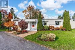 8 CARMANS COVE  Innisfil, ON L9S 1R9