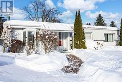 8 CARMANS COVE  Innisfil, ON L9S 1R9