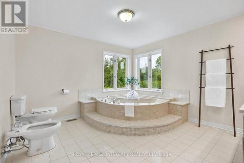 22 Marchbrook Circle, Ottawa, ON - Indoor Photo Showing Bathroom
