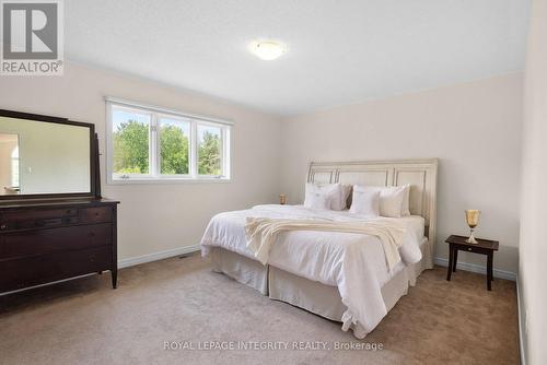 22 Marchbrook Circle, Ottawa, ON - Indoor Photo Showing Bedroom