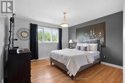 22 Marchbrook Circle, Ottawa, ON - Indoor Photo Showing Bedroom