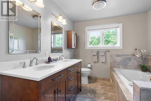 22 Marchbrook Circle, Ottawa, ON - Indoor Photo Showing Bathroom