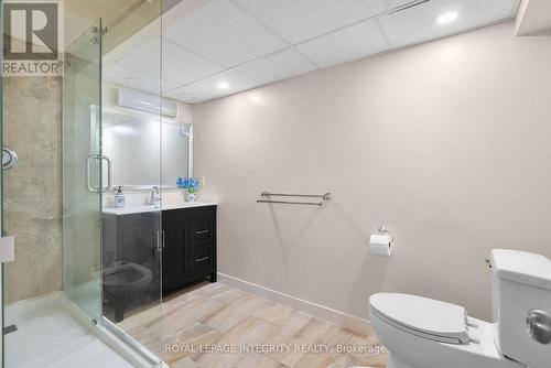 22 Marchbrook Circle, Ottawa, ON - Indoor Photo Showing Bathroom