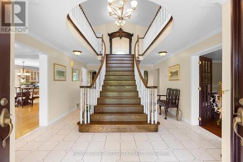 22 Marchbrook Circle, Ottawa, ON - Indoor Photo Showing Other Room