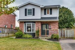 27 LOGGERS GROVE  London East (East P), ON N5W 5Y9