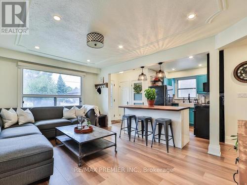 1223 Glencairn Avenue, Toronto, ON - Indoor Photo Showing Living Room