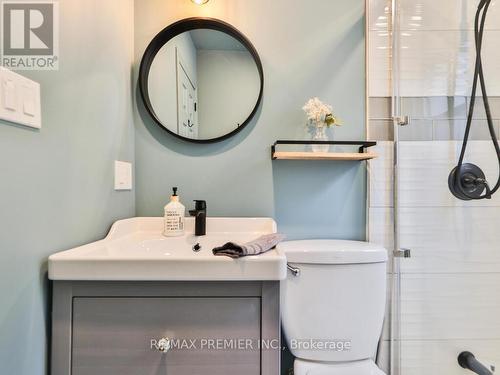 1223 Glencairn Avenue, Toronto, ON - Indoor Photo Showing Bathroom