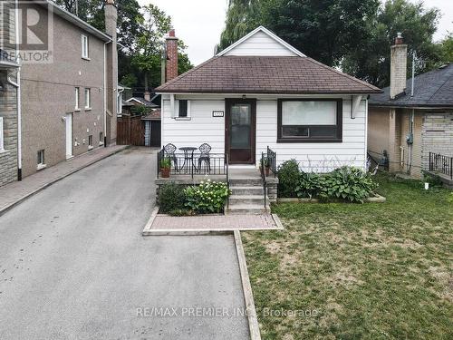 1223 Glencairn Avenue, Toronto, ON - Outdoor