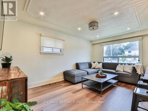 1223 Glencairn Avenue, Toronto, ON - Indoor Photo Showing Living Room