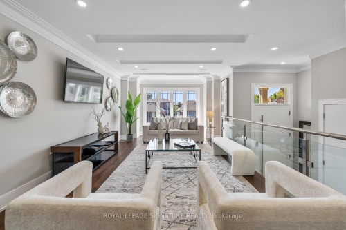 59A Bexhill Avenue, Toronto, ON - Indoor