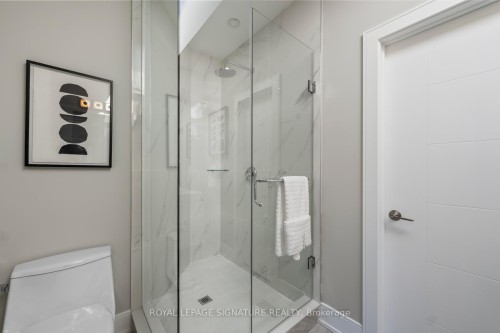 59A Bexhill Avenue, Toronto, ON - Indoor Photo Showing Bathroom