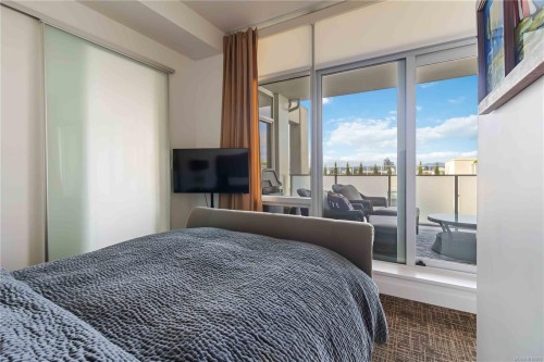 506-770 Fisgard St, Victoria, BC - Indoor Photo Showing Bedroom