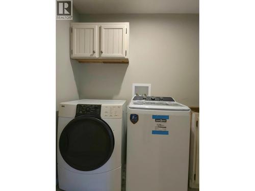 357 N 2Nd Avenue, Williams Lake, BC - Indoor Photo Showing Laundry Room