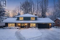 407 BAY STREET  Orillia, ON L3V 3X5