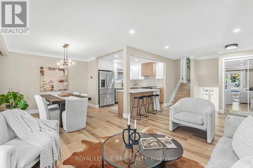 9 Windermere Court, Welland (N. Welland), ON - Indoor Photo Showing Living Room