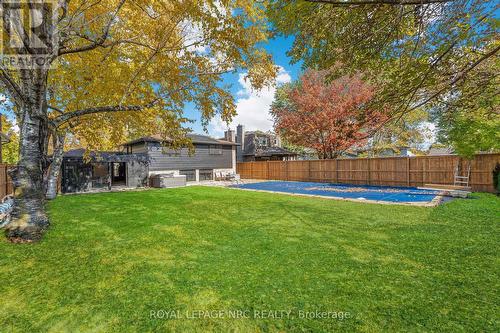 9 Windermere Court, Welland (N. Welland), ON - Outdoor With Backyard