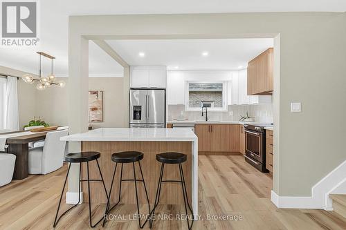 9 Windermere Court, Welland (N. Welland), ON - Indoor Photo Showing Kitchen With Upgraded Kitchen