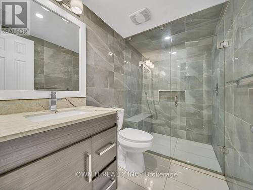 72 Dantek Court, Brampton, ON - Indoor Photo Showing Bathroom