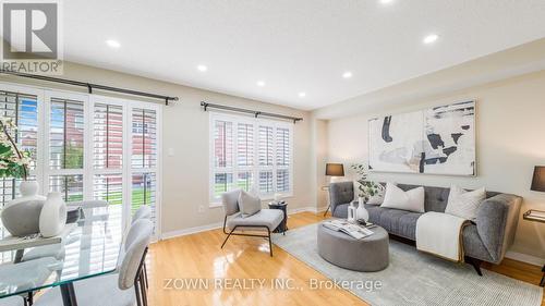 187 - 525 Novo Star Drive, Mississauga, ON - Indoor Photo Showing Living Room