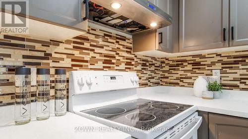 187 - 525 Novo Star Drive, Mississauga, ON - Indoor Photo Showing Kitchen
