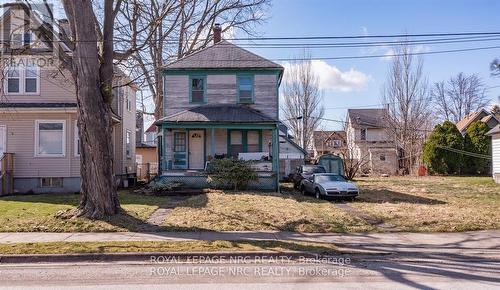 4742 EPWORTH CIRCLE  Niagara Falls (Downtown), ON L2E 1C9