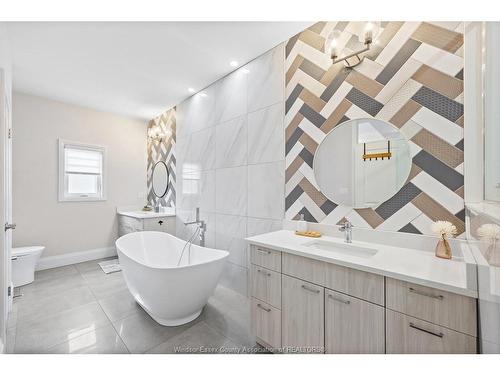 6 Woodland, Kingsville, ON 