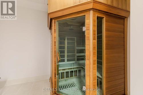 717 - 238 Besserer Street, Ottawa, ON -  With Exterior