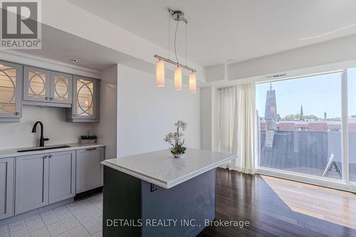 717 - 238 Besserer Street, Ottawa, ON - Indoor Photo Showing Kitchen