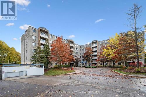403 - 93 Westwood Road, Guelph (Willow West/Sugarbush/West Acres), ON - Outdoor With Balcony