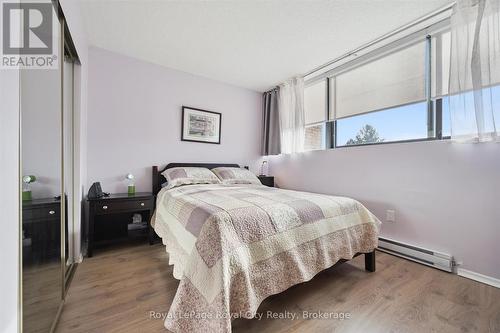Bedroom - 403 - 93 Westwood Road, Guelph (Willow West/Sugarbush/West Acres), ON - Indoor Photo Showing Bedroom