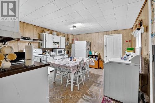 20 Florence Street, Ottawa, ON - Indoor Photo Showing Kitchen