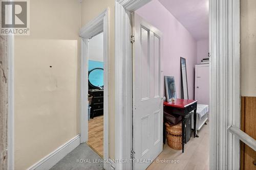 20 Florence Street, Ottawa, ON - Indoor Photo Showing Other Room