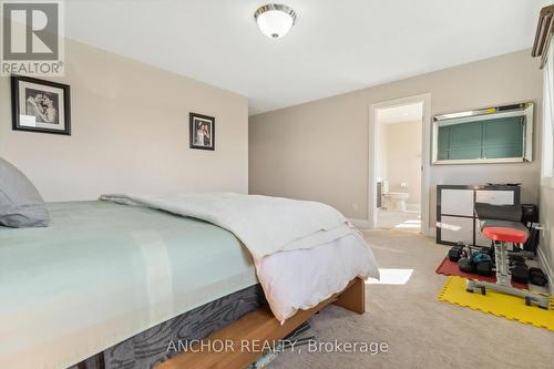 2773 Heardcreek Trail, London North (North S), ON - Indoor Photo Showing Bedroom
