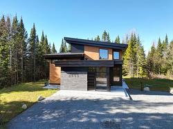 2033 Ch. du Boisé  Notre-Dame-De-La-Merci, QC J0T 2A9