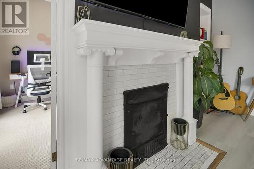 408 - 460 Wellington Street, London East (East F), ON - Indoor With Fireplace